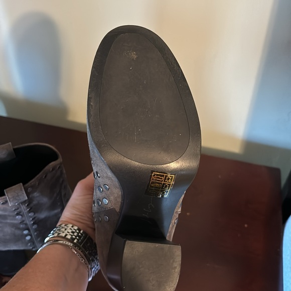 Lola Cruz studded booties - Picture 4 of 4